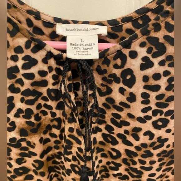 BeachLunchLounge Beach cover up size large - Picture 2 of 5